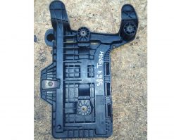 Площадка под АКБ 1K0915333B VW Touran, Audi A3