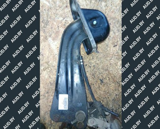 Рычаг задний правый Volkswagen Touran 1T0505226A