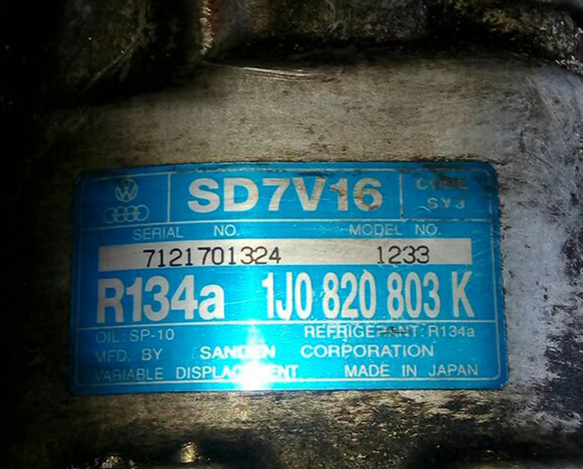 Компрессор кондиционера GOLF 4 и тд 1J0820803K Компрессор кондиционера GOLF 4 и тд 1J0820803K