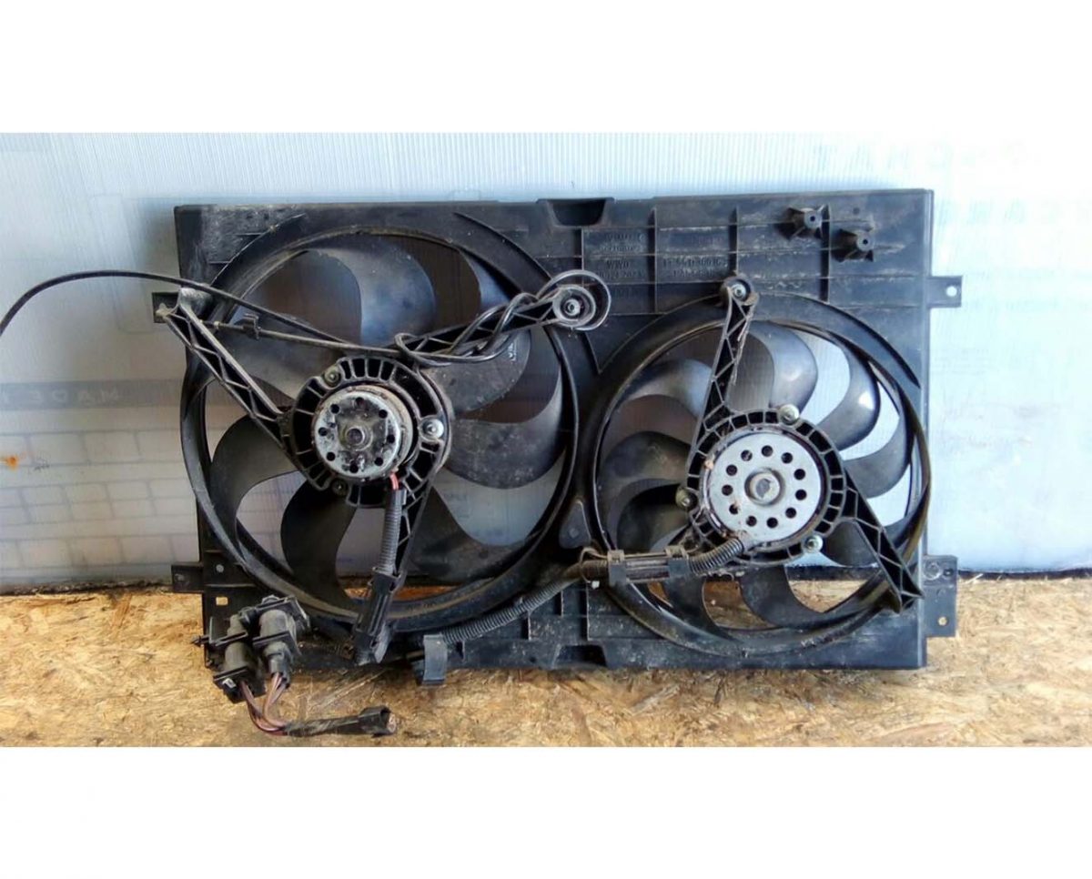 Диффузор радиатора Фольксваген Гольф 4 1J0121207M - купить в Минске