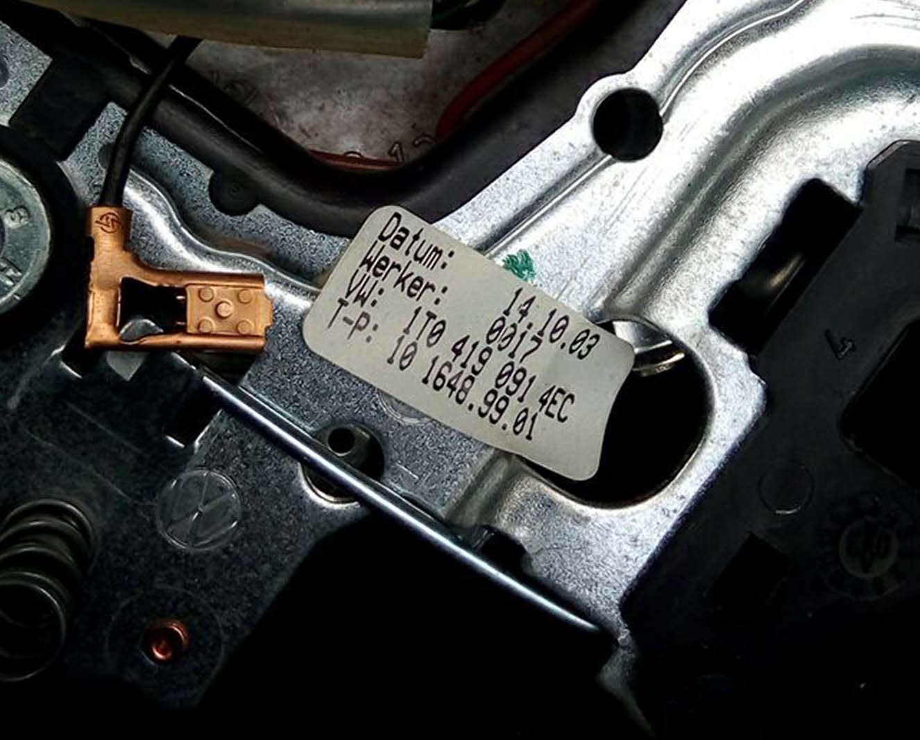 Руль Фольксваген 1T0419091 - купить на разборке в Минске Руль Фольксваген 1T0419091 - купить на разборке в Минске