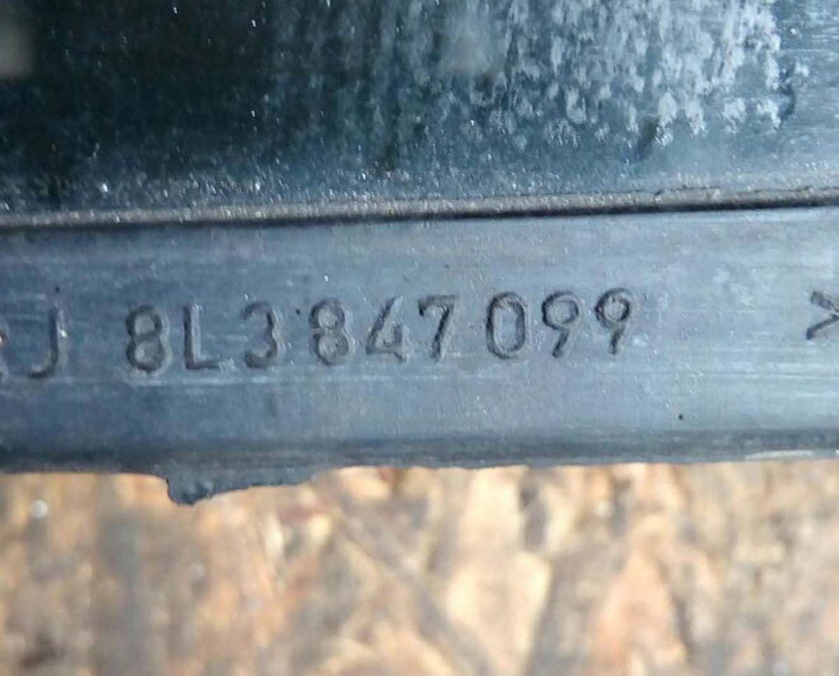 Стекло Audi A3 8L заднее левое кузовное 3хдверка 8L3847099 купить в Минске