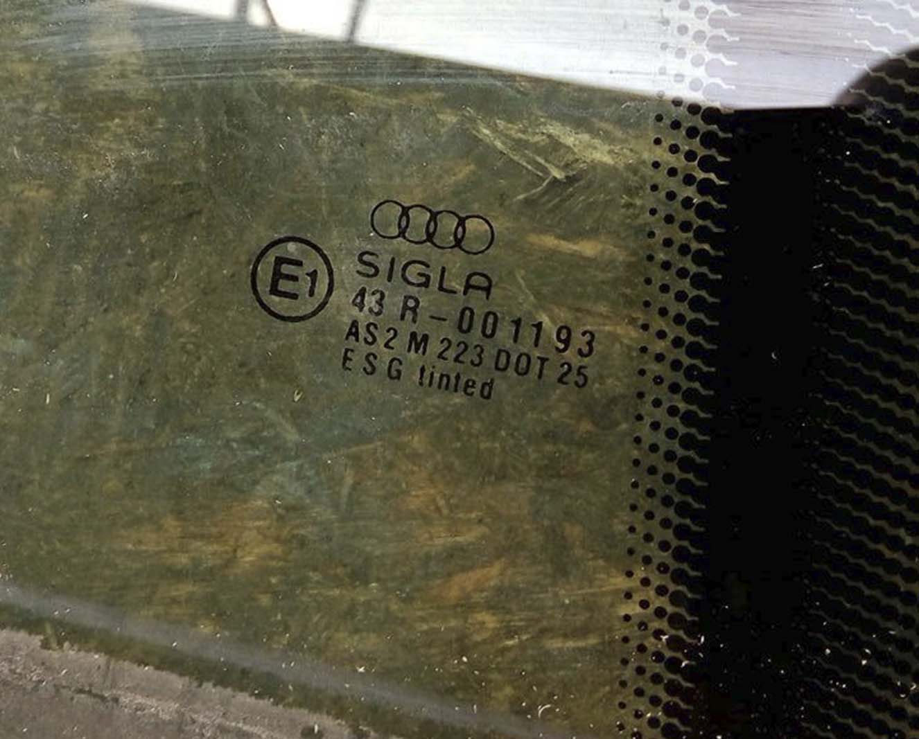 Стекло Audi A6 C4 заднее правое универсал AS2 - купить в Минске