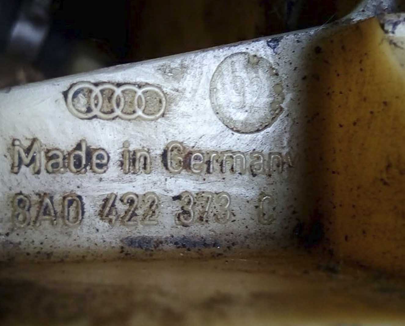 Бачок гидроусилителя Audi 80 B4 8A0422373 - купить в Минске