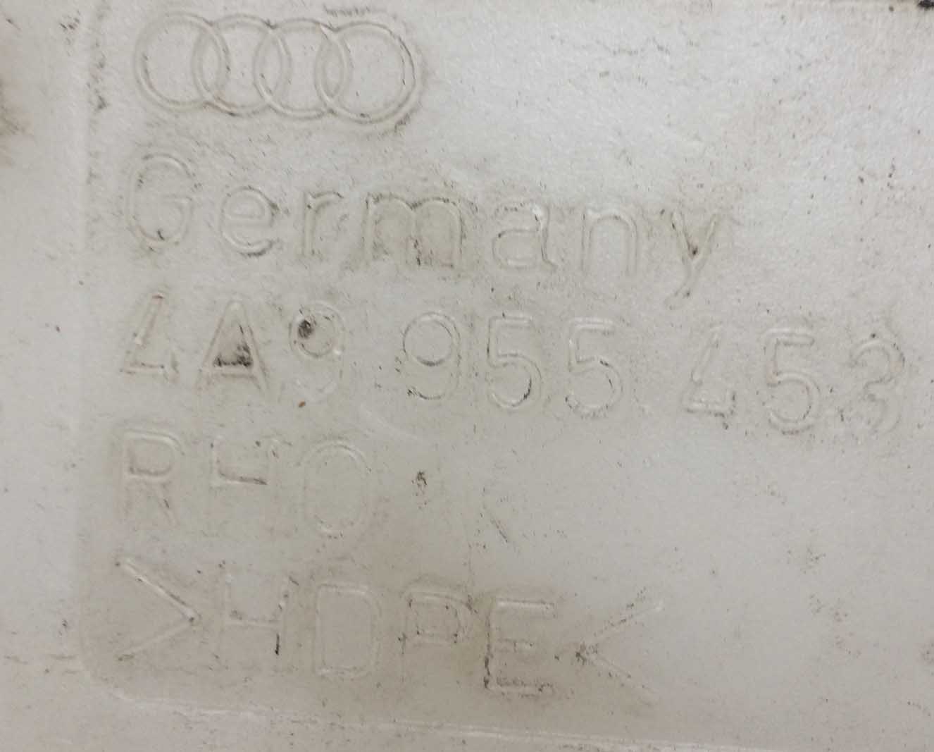 Бачок омывателя Audi 100 C4 заднего стекла универсал 4A9955453 - купить в Минске Бачок омывателя Audi 100 C4 заднего стекла универсал 4A9955453 - купить в Минске