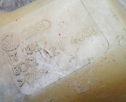 Бачок расширительный Audi A4 B5 8D0121403J - купить в Минске
