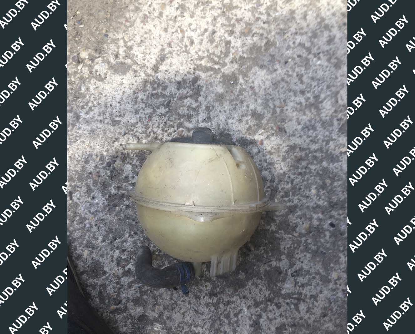 Бачок расширительный Volkswagen Passat B4 357121407B - купить в Минске Бачок расширительный Volkswagen Passat B4 357121407B - купить в Минске