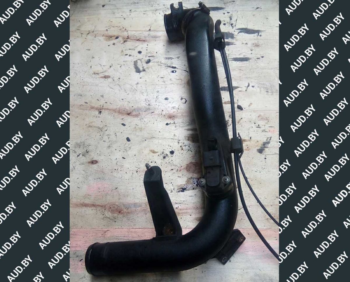 Патрубок интеркулера 1.9 TDI 8D0145840L - купить в Минске Патрубок интеркулера 1.9 TDI 8D0145840L - купить в Минске