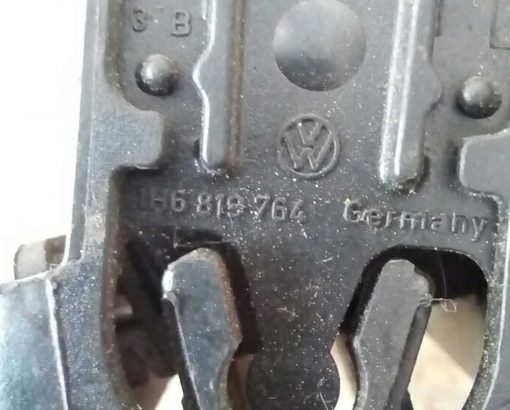 Дефлектор Volkswagen Golf 3 1H6819764 купить на разборке в Минске