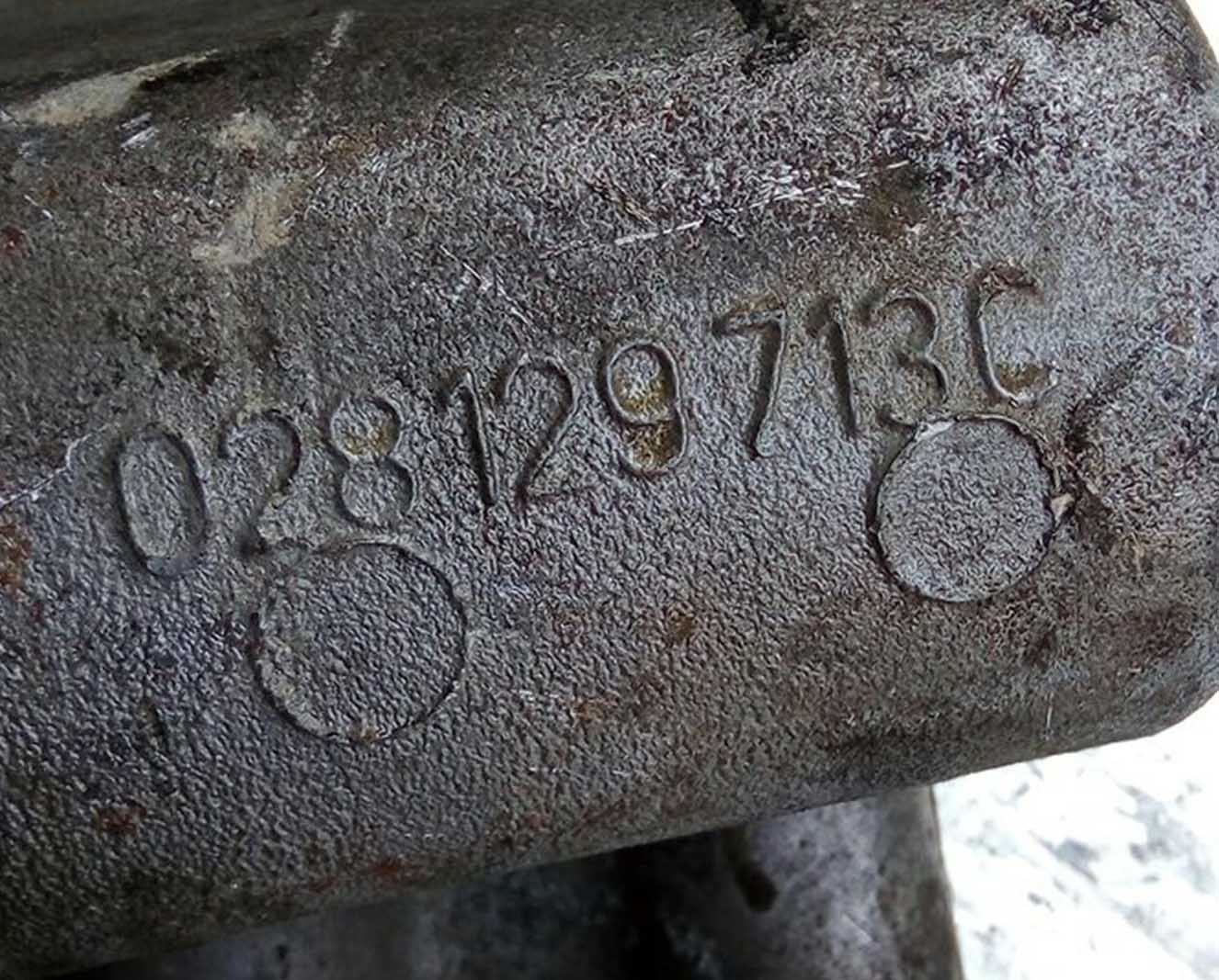 Коллектор впускной Volkswagen T4 1.9 D 028129713C - купить в Минске Коллектор впускной Volkswagen T4 1.9 D 028129713C - купить в Минске