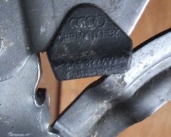 Петля крышки багажника Audi 100 C4 седан 4A5827499A - купить в Минске