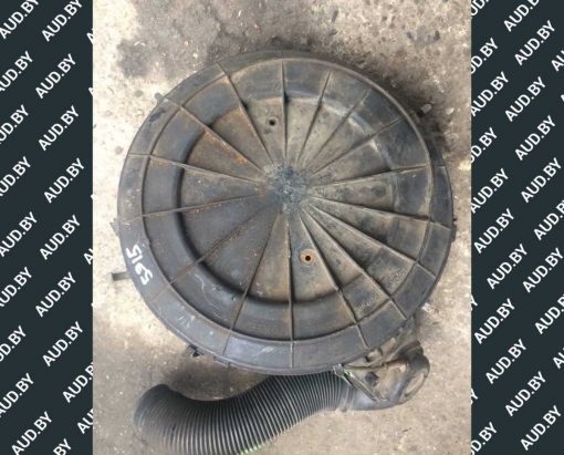 Корпус воздушного фильтра Audi 80 B3, 100 C3 / C4 050129607C - купить в Минске