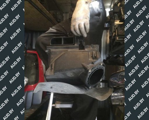 Корпус воздушного фильтра Audi A4 B5 1.8 058133837E - купить в Минске