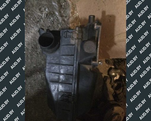 Корпус воздушного фильтра Volkswagen Passat B3 1.8 051133837A - купить в Минске