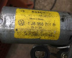 Моторчик стеклоочистителя Volkswagen Golf 4 задний хетчбек 1J6955711B - купить в Минске