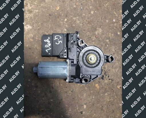 Моторчик стеклоподъемника Volkswagen Golf 5 задний левый 1K4839401E - купить в Минске