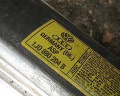Подушка безопасности Volkswagen Golf 4 в торпедо 1J0880204B - купить в Минске
