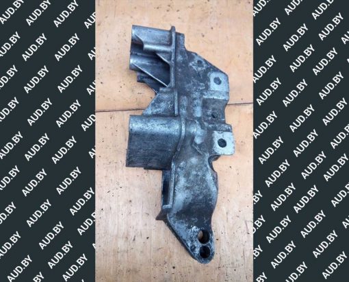 Кронштейн двигателя Volkswagen Golf 4 правый 036199275E - купить в Минске