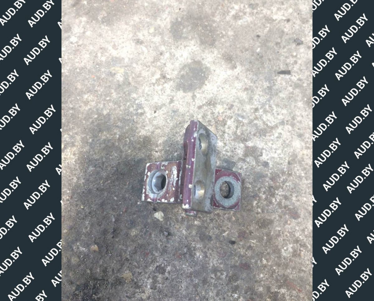 Петля двери задней Audi 80 B3 нижняя 893631401 - купить в Минске Петля двери задней Audi 80 B3 нижняя 893631401 - купить в Минске