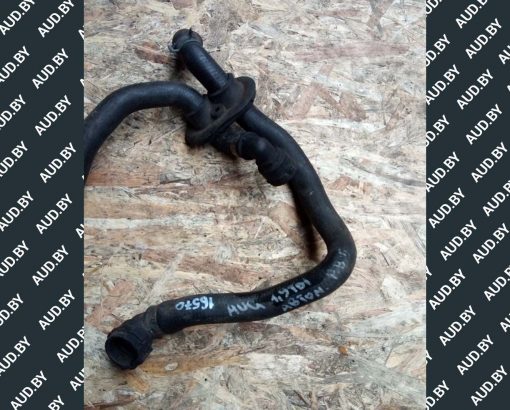 Патрубок радиатора печки Audi A4 B5 / B6, A6 C5, Volkswagen Passat B5 8D0819371AB