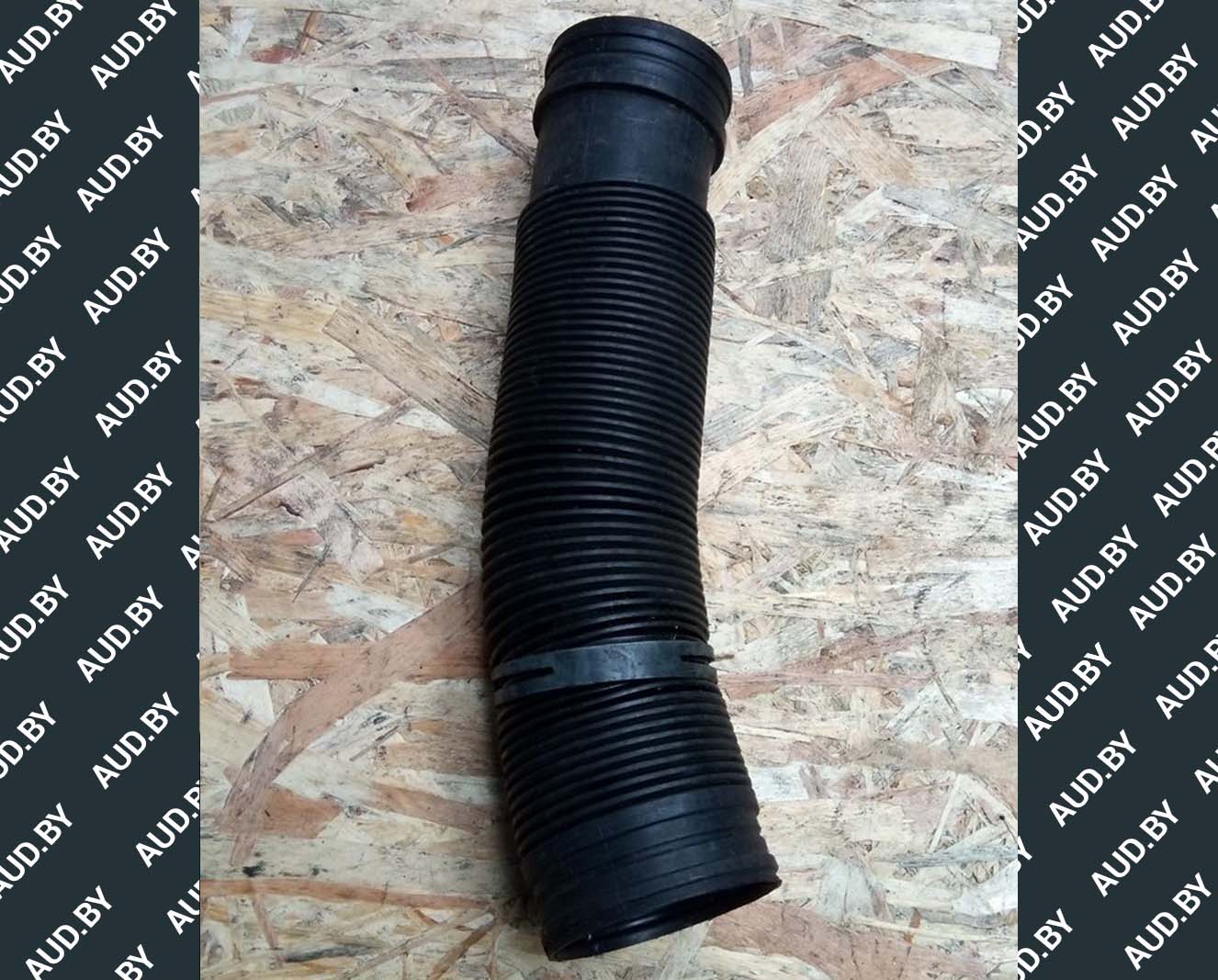 Патрубок воздушного фильтра Volkswagen Golf 4, Audi A3 8L 1J0129684J - купить в Минске Патрубок воздушного фильтра Volkswagen Golf 4 / Audi A3 8L 1J0129684J - купить в Минске