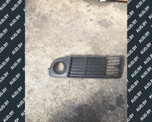 Решетка переднего бампера Audi A6 C5 левая 4B0807681JL - купить в Минске