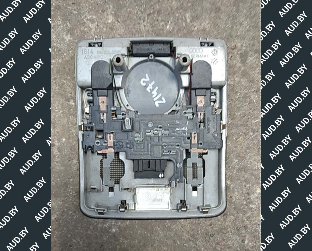 Фонарь салона Audi A4 B5 передний 8D0947111L - купить в Минске Фонарь салона Audi A4 B5 передний 8D0947111L - купить в Минске