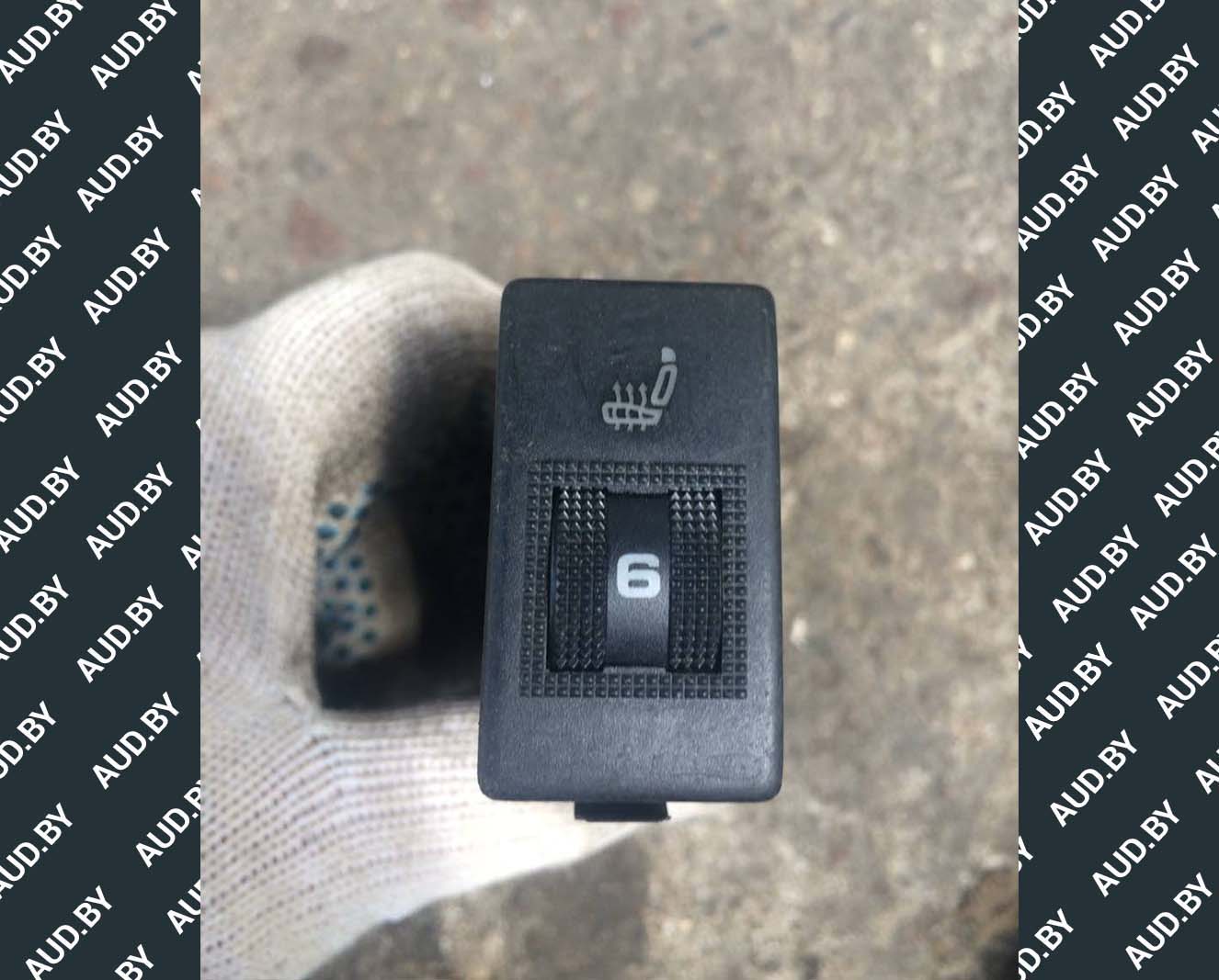 Кнопка обогрева сидений Audi A4 B5 8D0963563 - купить в Минске Кнопка обогрева сидений Audi A4 B5 8D0963563 - купить в Минске