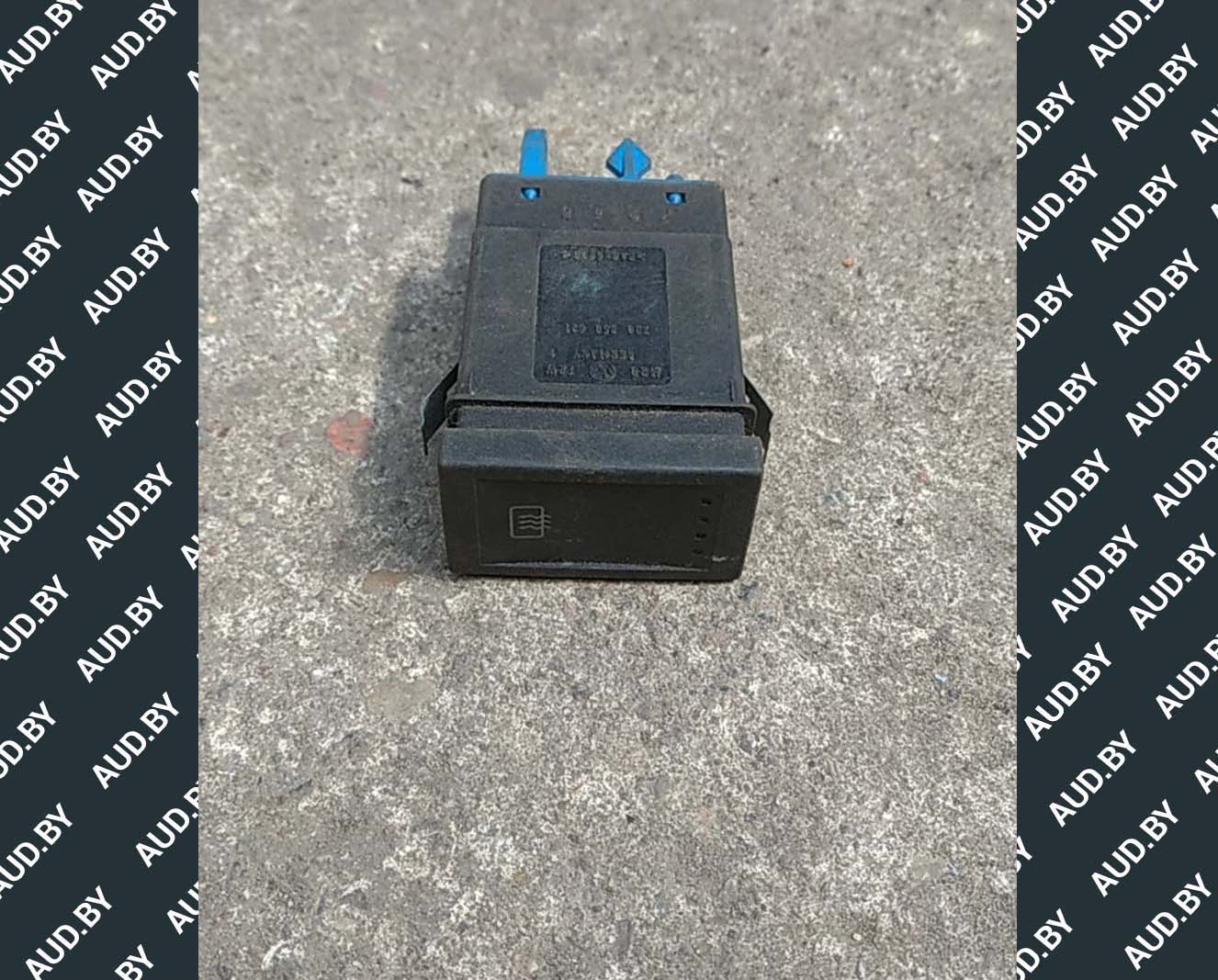 Кнопка обогрева заднего стекла Volkswagen T4 7D0959621 - купить в Минске Кнопка обогрева заднего стекла Volkswagen T4 7D0959621 - купить в Минске