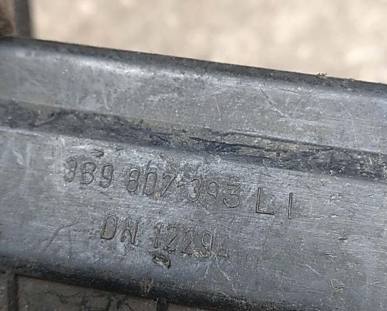 Крепление заднего бампера Volkswagen Passat B5 левое универсал 3B9807393 - купить в Минске Крепление заднего бампера Volkswagen Passat B5 левое универсал 3B9807393 - купить в Минске