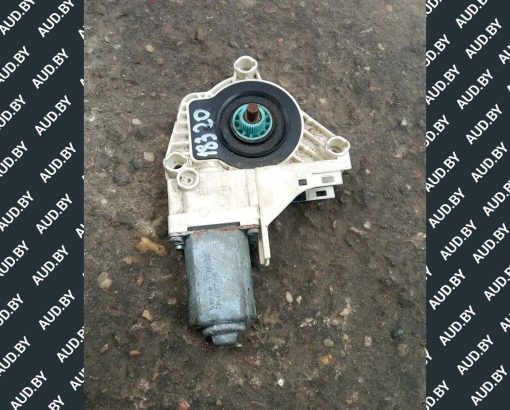 Моторчик стеклоподъемника Audi A6 C6 задний правый 8K0959812B
