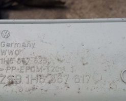 Накладка потолка Volkswagen Golf 3 хетчбек 1H6867617 - купить в Минске