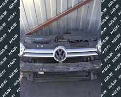 Решетка радиатора Volkswagen Golf 4 1J0853651H