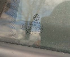 Стекло двери Volkswagen Golf 5 заднее правое неопускное универсал AS2 - купить в Минске